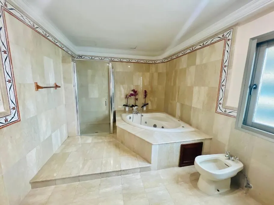Beach Front Penthouse In Exclusive Tower 聖多明哥 0*,  多米尼加共和国