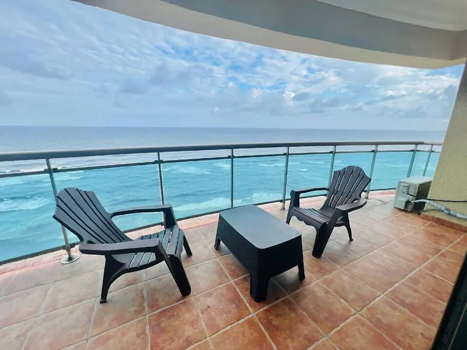 Beach Front Penthouse In Exclusive Tower 聖多明哥 0*,