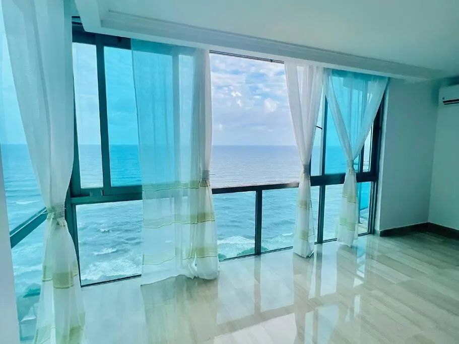 Beach Front Penthouse In Exclusive Tower 聖多明哥 0*,  多米尼加共和国